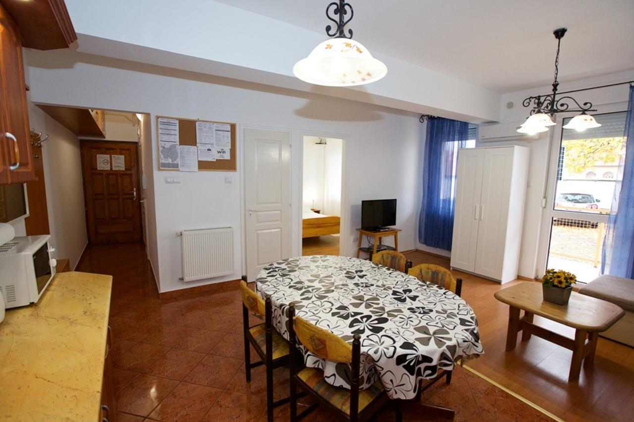 Zoli Apartmanok-Anita Koelcsey 34-36 Hajdúszoboszló Extérieur photo